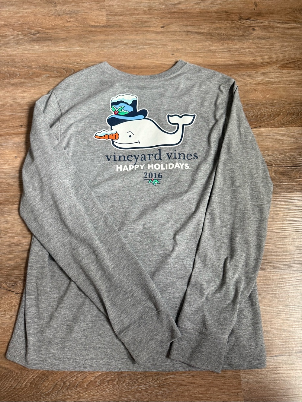 Vineyard Vines Gray 2016 Holiday Whale Long-Sleeve Shirt